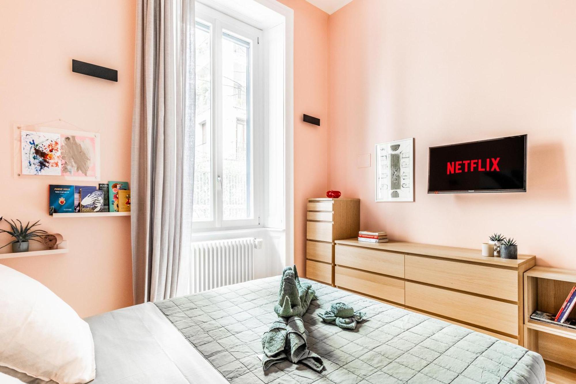 Апартаменты Goldoni House - Duomo 2 K M - Porta Venezia - Linate Милан Экстерьер фото